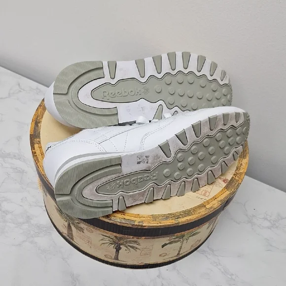 Reebok Men's Classic Leather Sneaker White Sz 9 - Picture 5 of 7